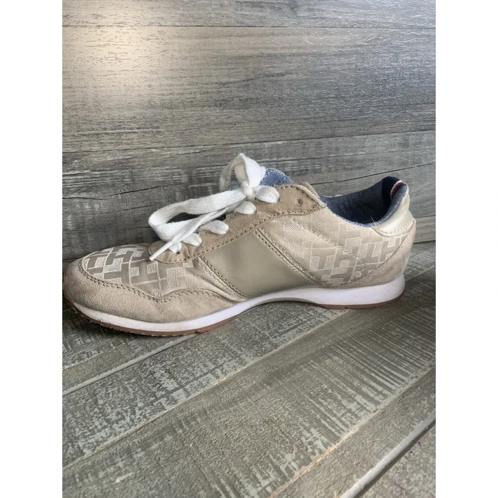 Tommy Hilfiger Women's Sneakers Shoes Size 7.5 Tan Wonderful Condition - Picture 5 of 8
